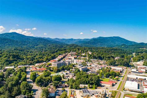 Apply to Insurance Agent, Crisis Counselor, Guest Coordinator and more. . Waynesville nc jobs